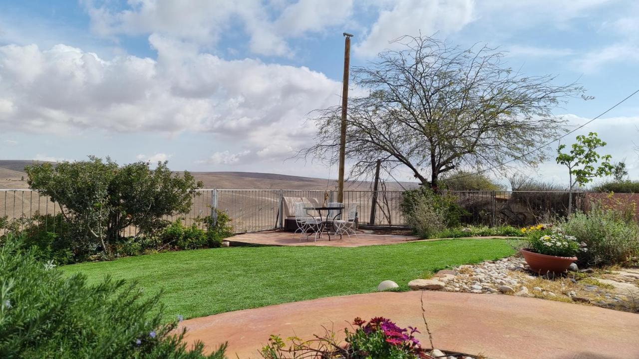Desert Call Villa อารัด ภายนอก รูปภาพ