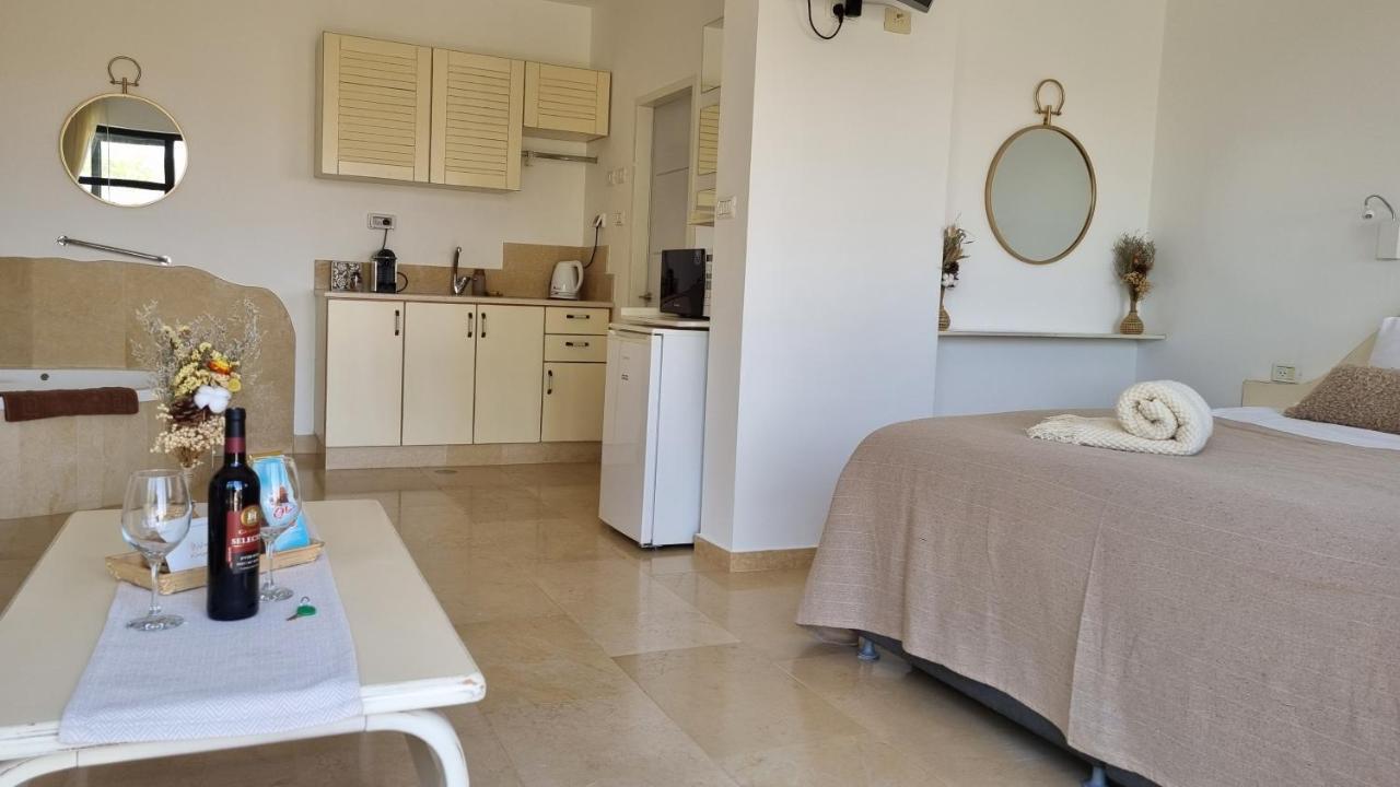 Desert Call Villa อารัด ภายนอก รูปภาพ